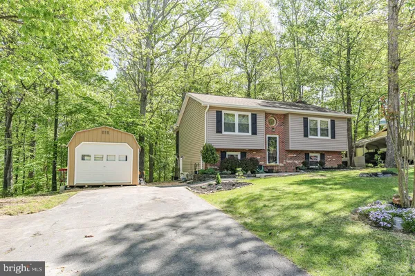 $2,600 | 704 Candle Ridge Court, Fredericksburg, VA 22407