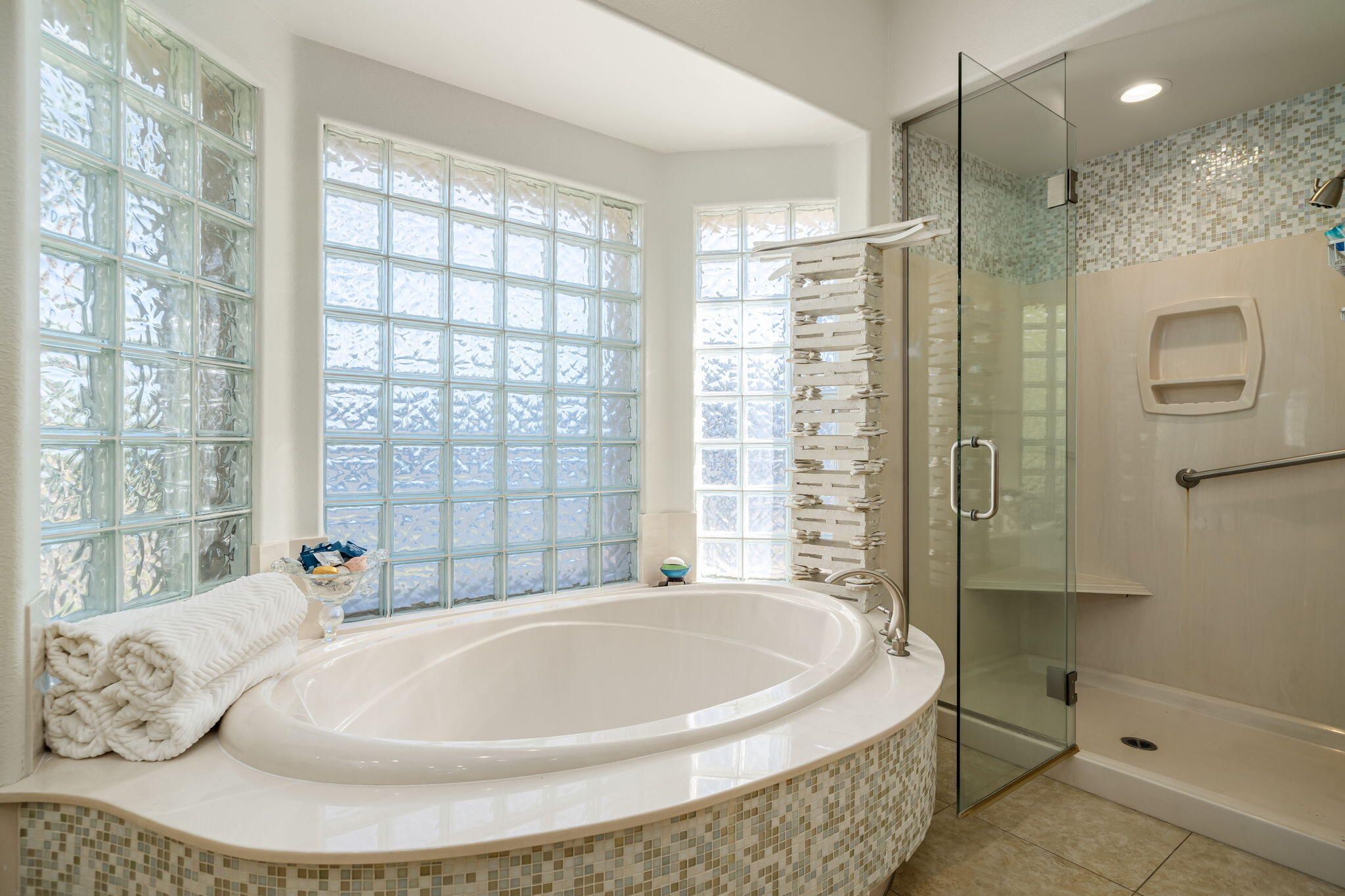 7 Jennifer Court Rancho Mirage, CA 92270 - Photo 35 of 64 64-web-or-mls-DCJennifer_OPMG_1025_064