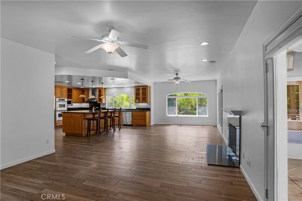 29781 Pasada Road Temecula, CA 92591 - Photo 18 of 58