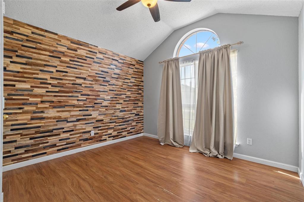 1104 Brandy Station Road Grand Prairie, TX 75052 - Photo 5 of 11 Gallery Image 5