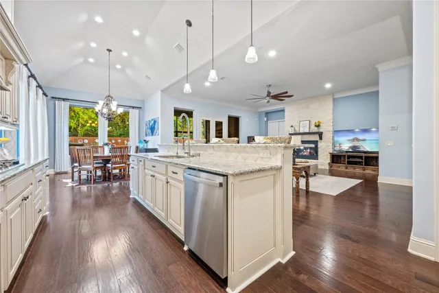 $599,000 | 19904 Cullen Ridge Drive, Porter, TX 77365