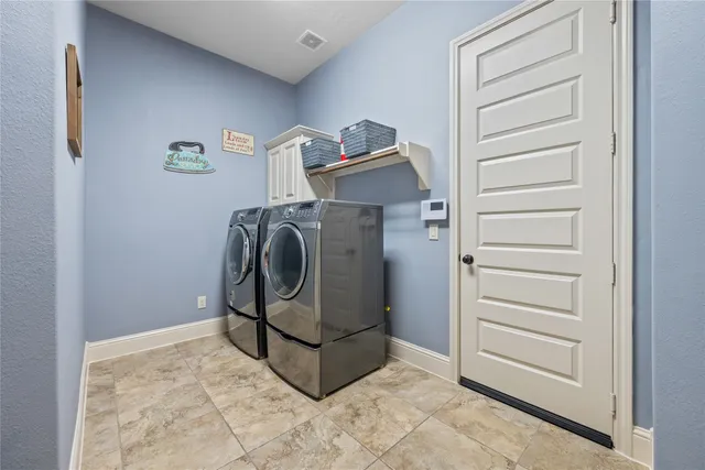 $599,000 | 19904 Cullen Ridge Drive, Porter, TX 77365