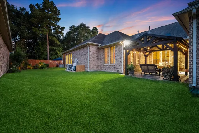 $599,000 | 19904 Cullen Ridge Drive, Porter, TX 77365