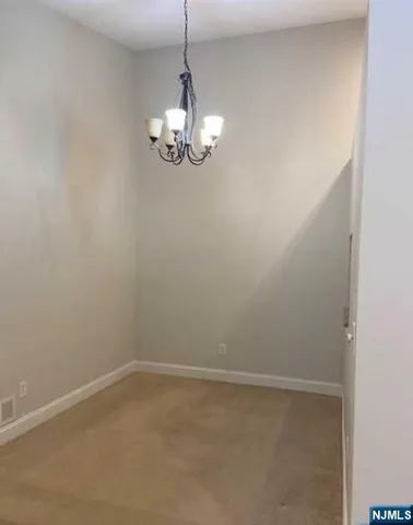 a view of empty room with window