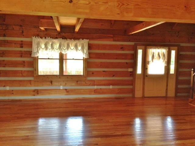 3545 3 Island Road Walling, TN 38587 - Photo 12 of 26 Living room