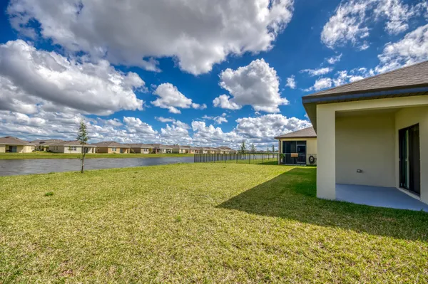 $2,900 | 9767 Southwest Triton Way, Port St. Lucie, FL 34987