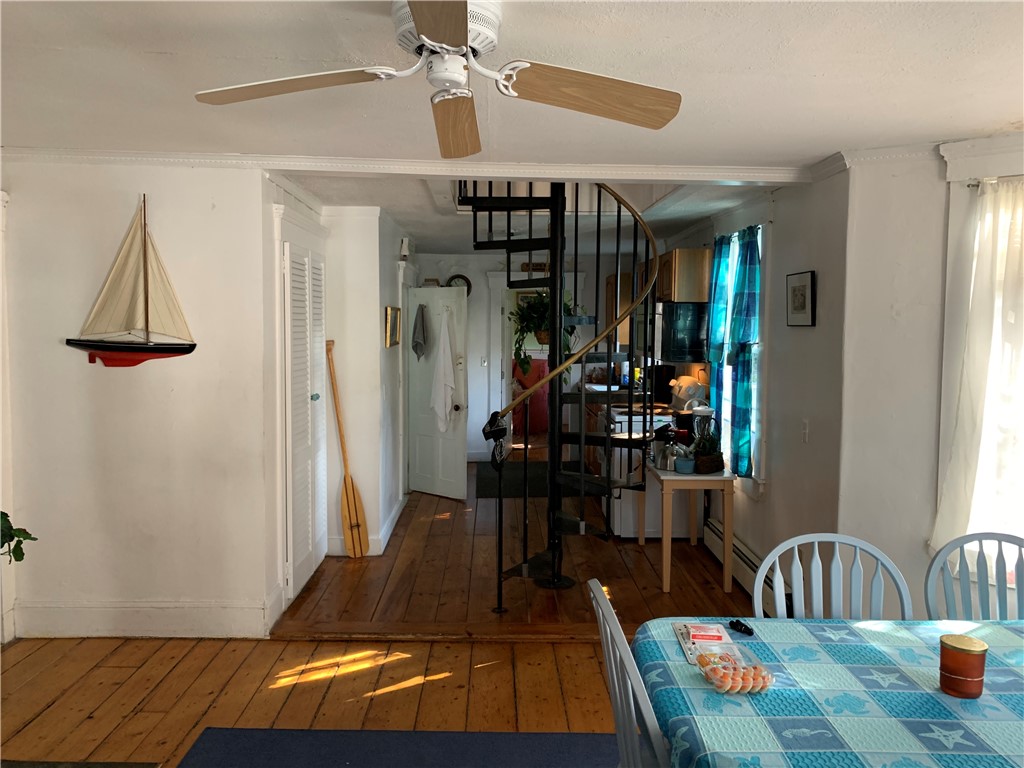 112 Spring Street, Unit 2 Newport, RI 02840 - Photo 4 of 15 Gallery Image 4