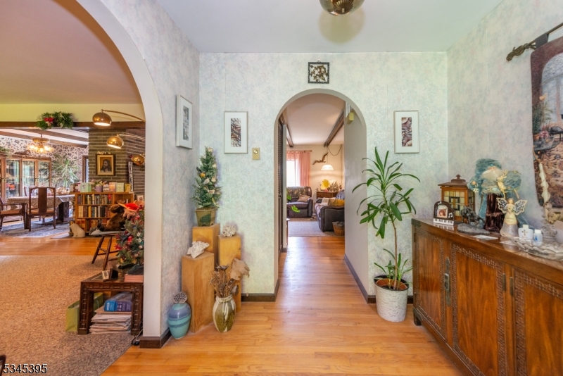 992 Stillwater Road Newton, NJ 07860 - Photo 3 of 31