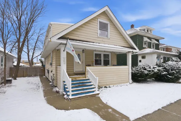 $329,900 | 6409 Fairfield Avenue, Berwyn, IL 60402