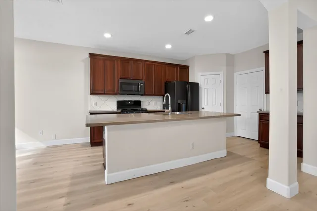 $1,950 | 126 Silver Penny Drive, Conroe, TX 77384