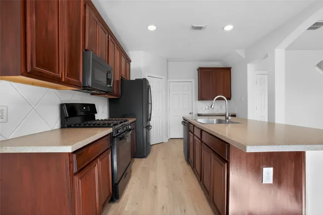 $1,950 | 126 Silver Penny Drive, Conroe, TX 77384