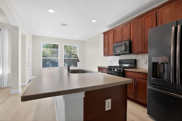 $1,950 | 126 Silver Penny Drive, Conroe, TX 77384