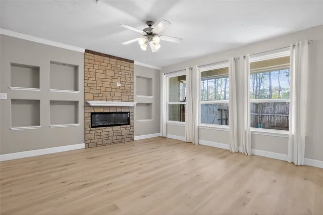 $1,950 | 126 Silver Penny Drive, Conroe, TX 77384