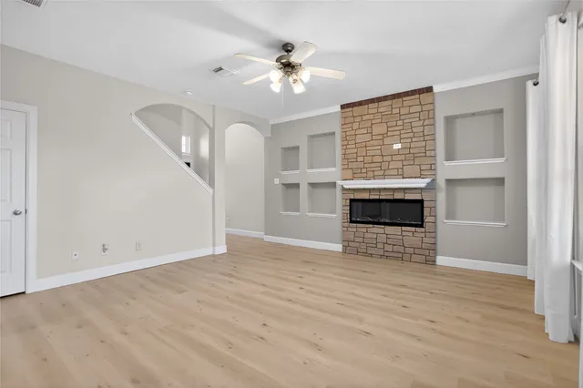 $1,950 | 126 Silver Penny Drive, Conroe, TX 77384