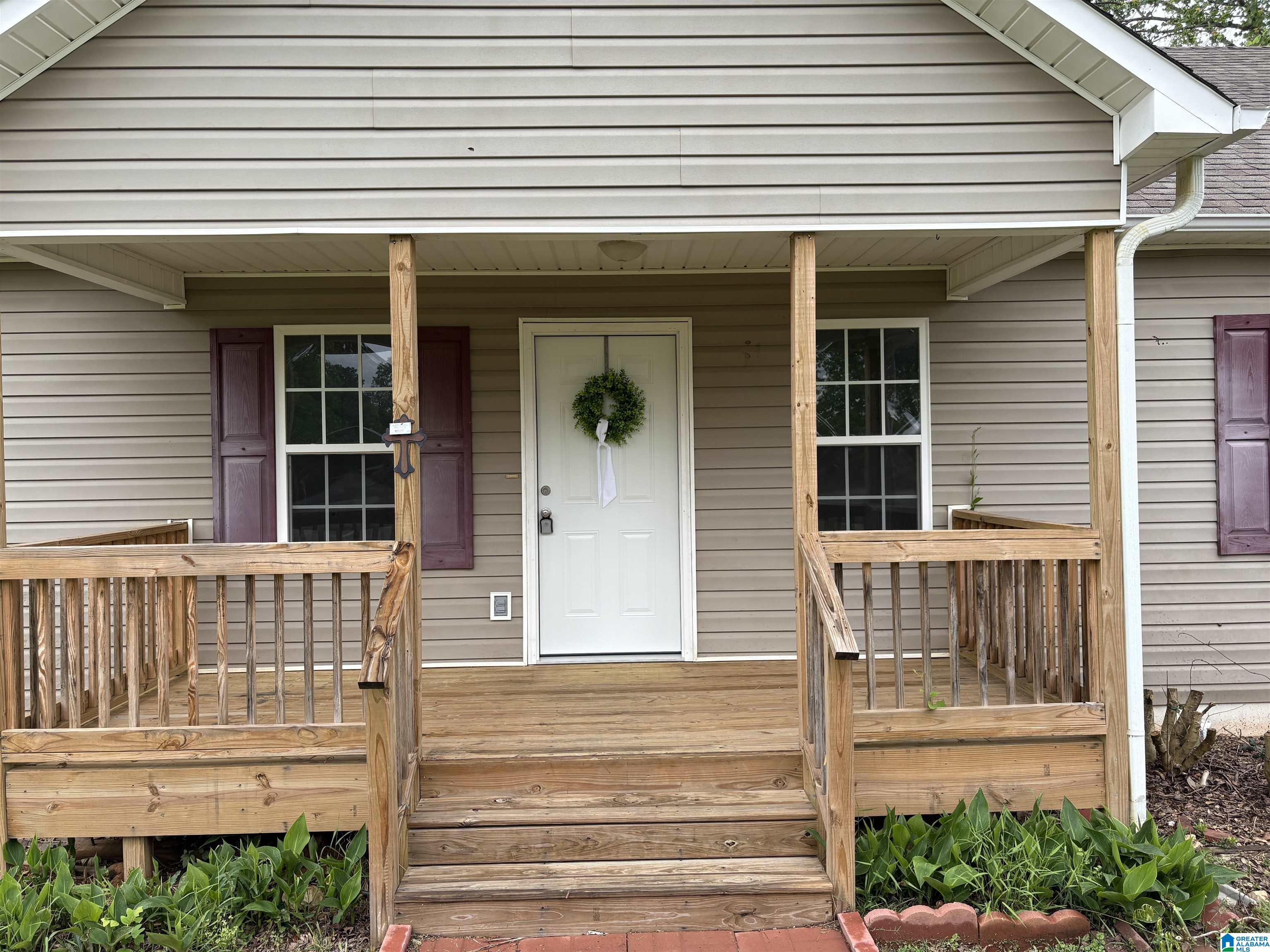 684 Vaughn Road Trafford, AL 35172 - Photo 2 of 21