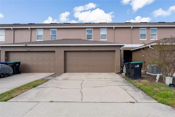 $2,350 | 1704 Buckeye Falls Way, Orlando, FL 32824