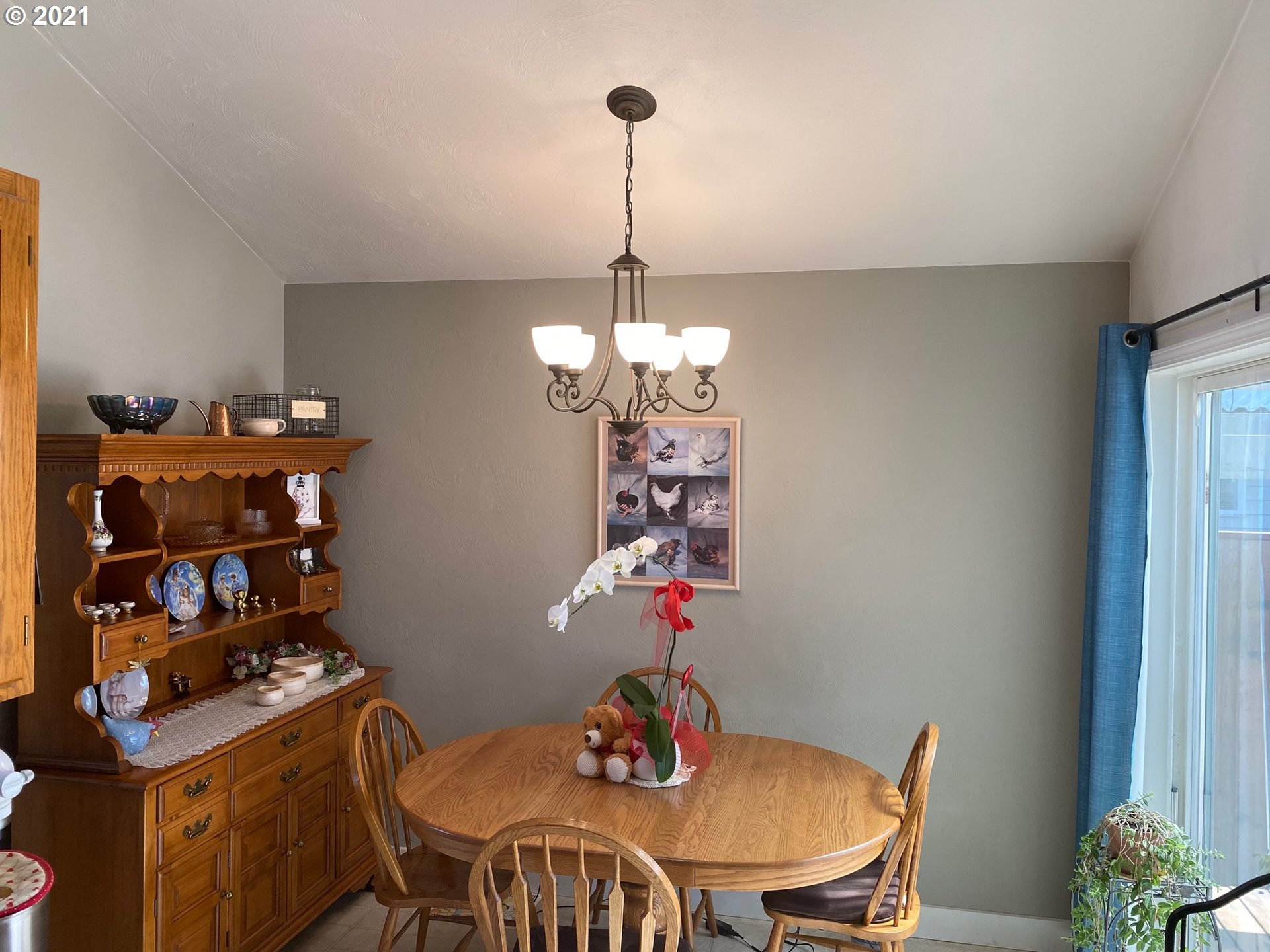 2920 Brett Loop Eugene, OR 97404 - Photo 6 of 17 Gallery Image 6