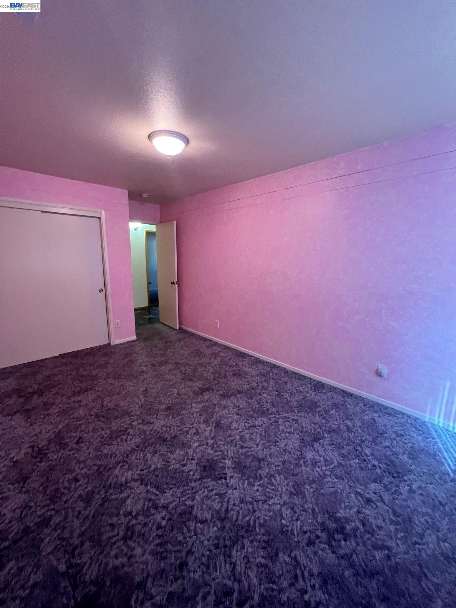 192 Torvend Way Patterson, CA 95363 - Photo 13 of 29 a big room with an empty space