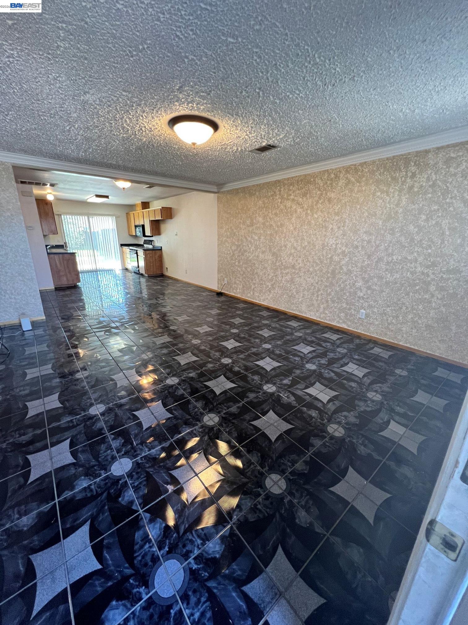 192 Torvend Way Patterson, CA 95363 - Photo 4 of 29