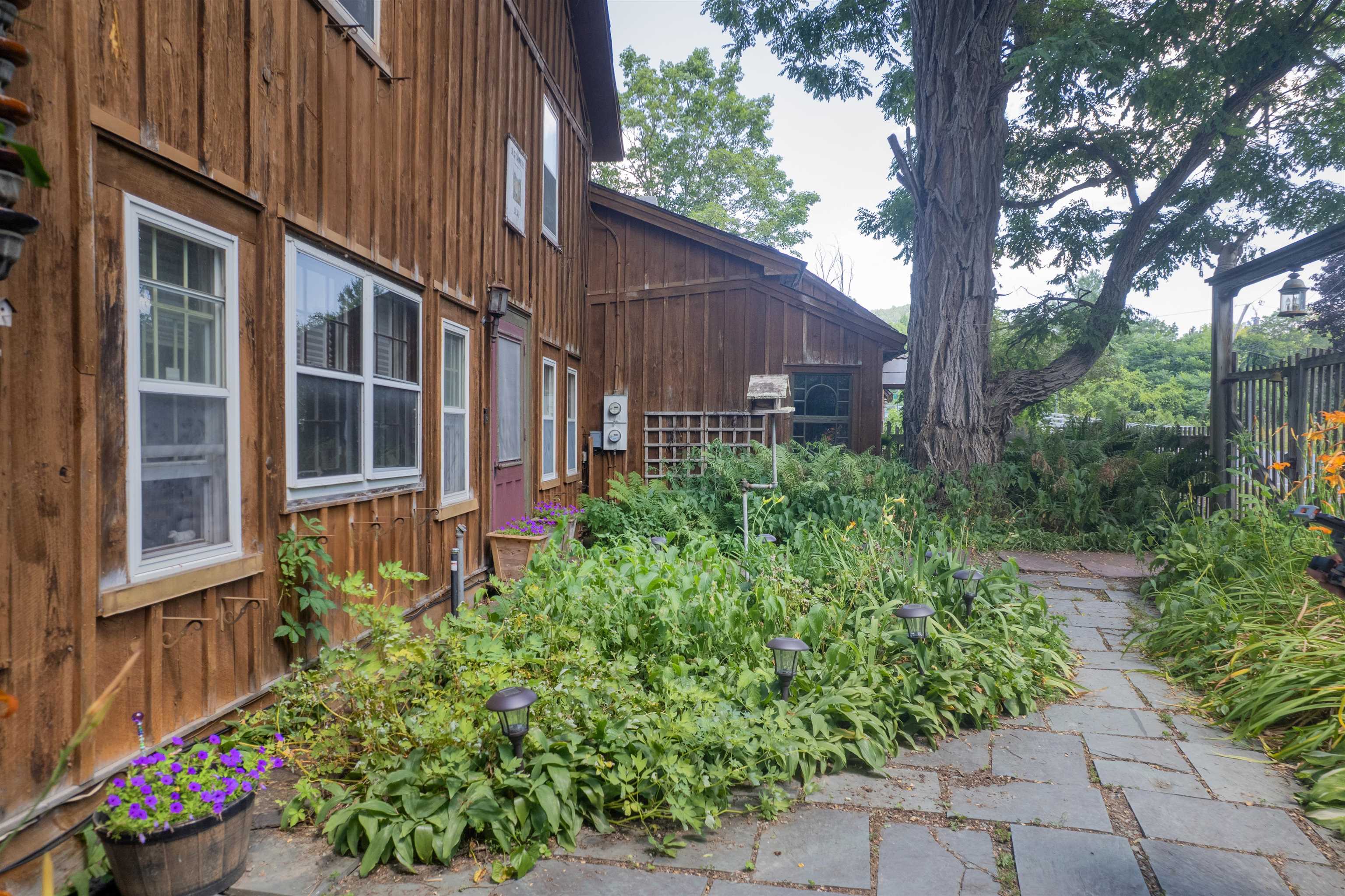 212 Thrall Road Poultney, VT 05764 - Photo 25 of 32