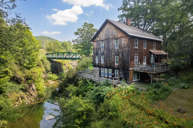 $649,900 | 212 Thrall Road, Poultney, VT 05764