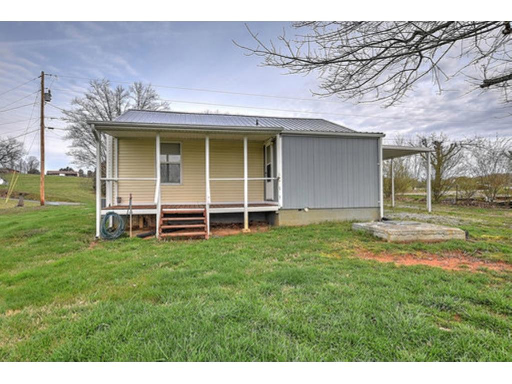 758 Whispering Road Greeneville, TN 37743 - Photo 3 of 20 Photo 3