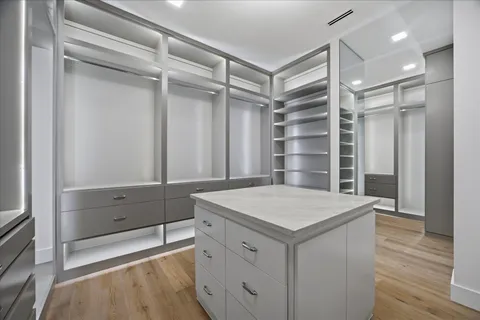 $3,750,000 | 3106 Newcastle Drive, Houston, TX 77027