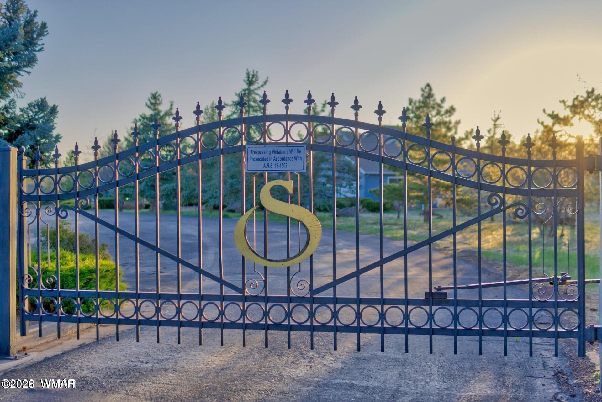 826 Pine Creek Circle Lakeside, AZ 85929 - Photo 52 of 65 Gate