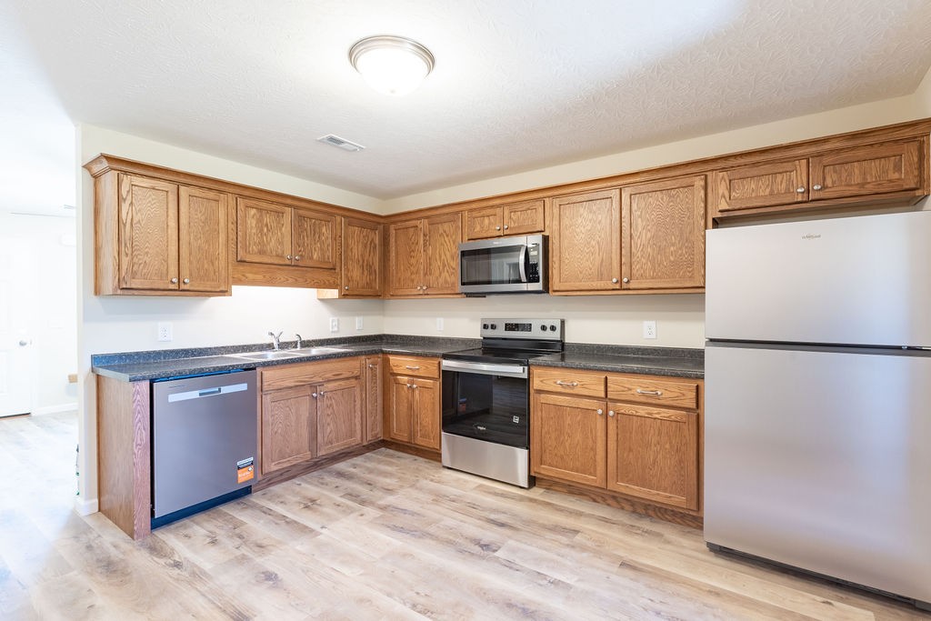 215 Kerr Way Portland, TN 37148 - Photo 6 of 16 Gallery Image 6