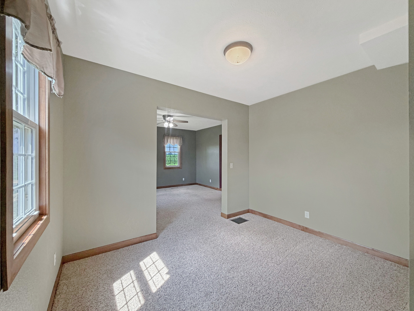 312 East Buckeye Road Dakota, IL 61018 - Photo 18 of 41