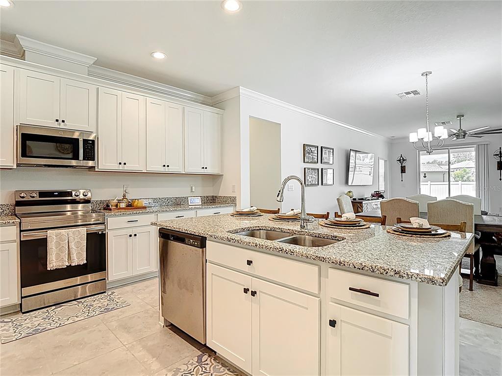 12687 Retreat Place Spring Hill, FL 34610 - Photo 9 of 64