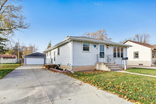 $234,900 | 1011 Marshall Avenue, Green Bay, WI 54303