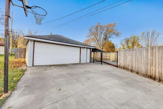 $234,900 | 1011 Marshall Avenue, Green Bay, WI 54303