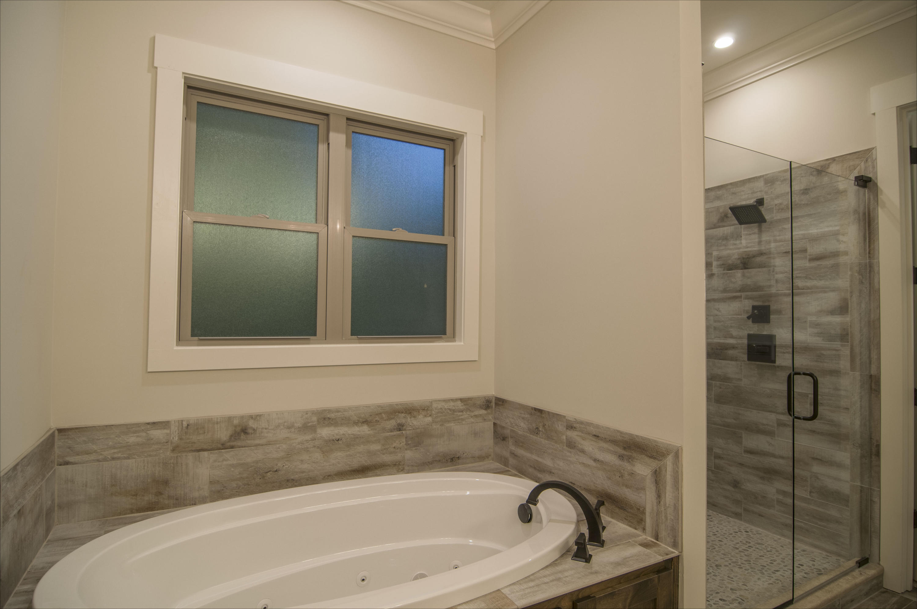 4953 Virginia Pine Road, Unit 3 Signal Mountain, TN 37377 - Photo 18 of 33 GWbathFinal