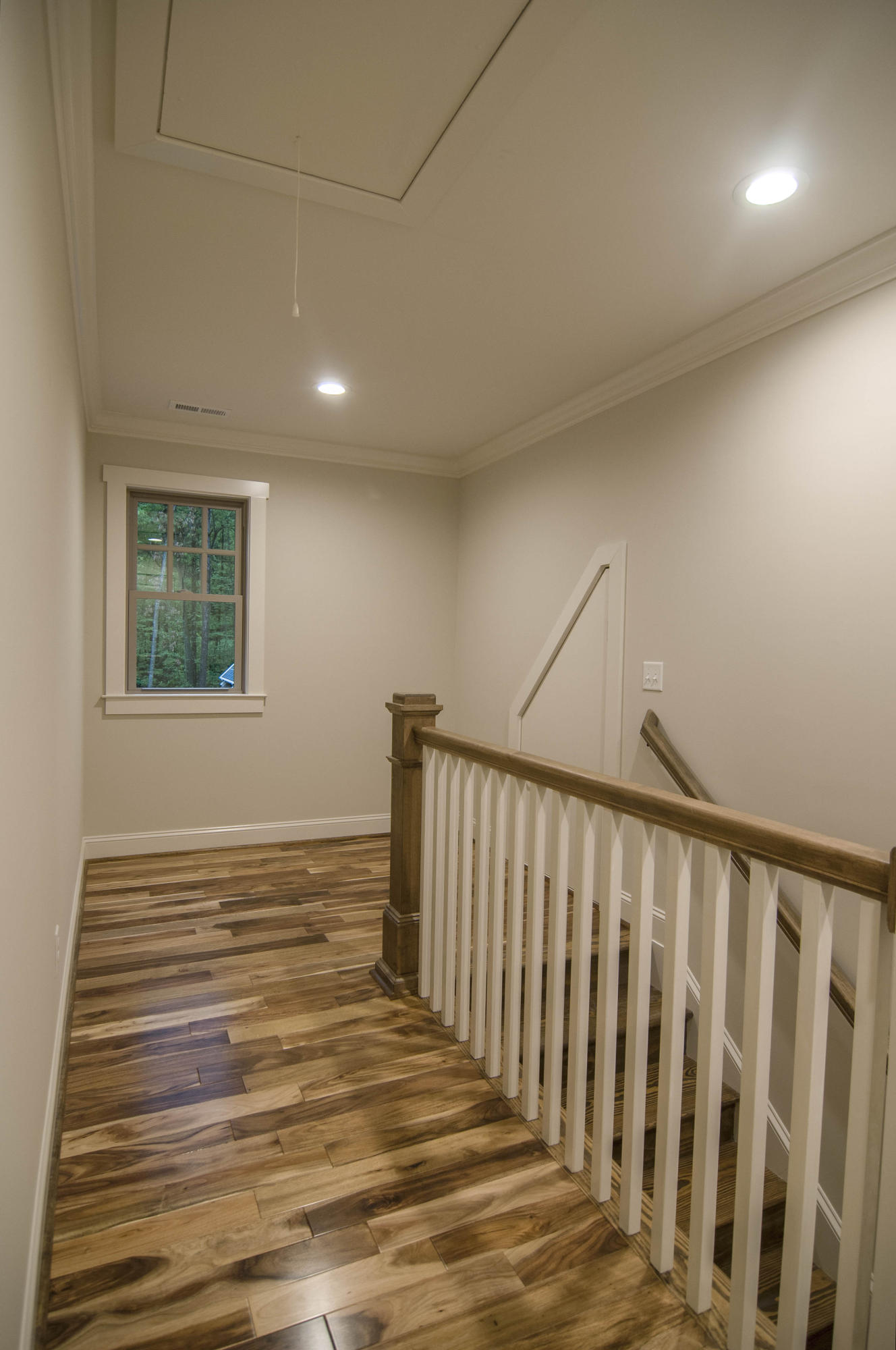4953 Virginia Pine Road, Unit 3 Signal Mountain, TN 37377 - Photo 28 of 33 GWUpstairsFinal