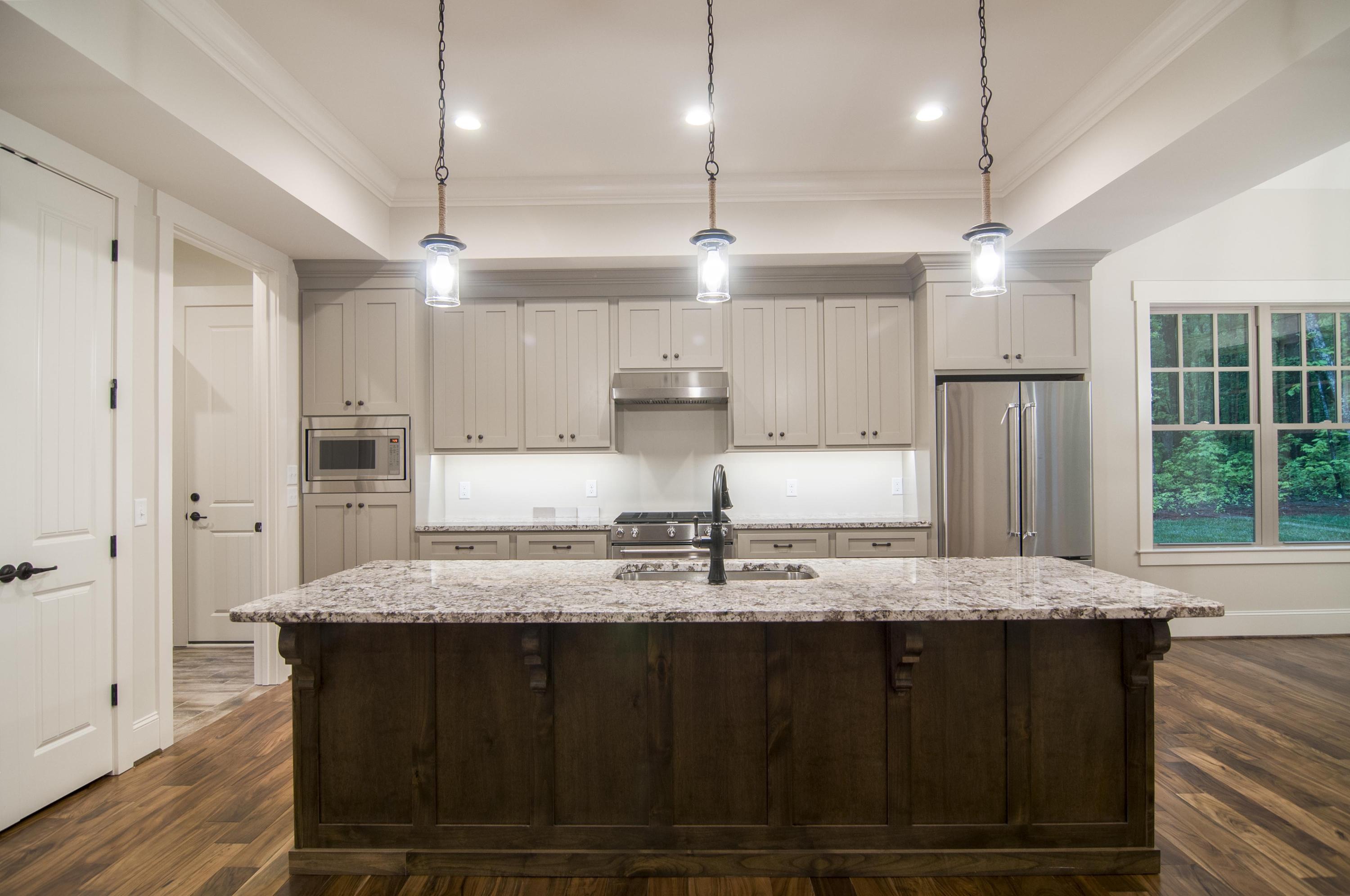 4953 Virginia Pine Road, Unit 3 Signal Mountain, TN 37377 - Photo 7 of 33 GWKitchen2Final