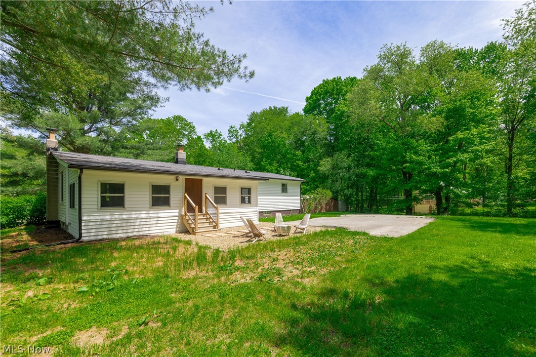 12133 Snow Road Burton, OH 44021 - Photo 33 of 46