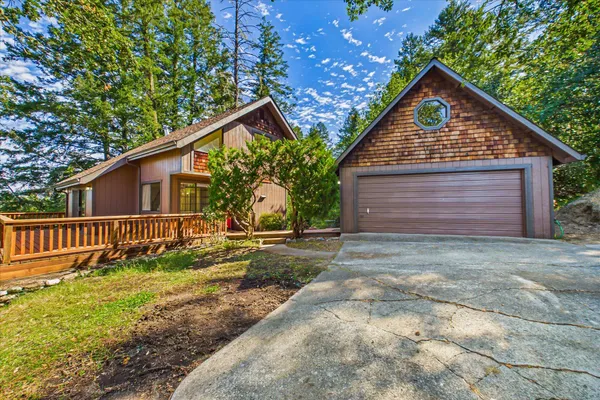 $325,000 | 731 Maple Lane, Garberville, CA 95542