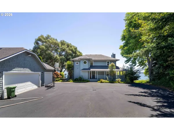 $1,170,000 | 93646 Mallard Lane, North Bend, OR 97459