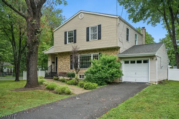 $815,000 | 80 Briarwood Drive West, Berkeley Heights, NJ 07922