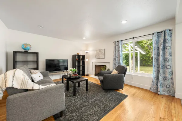 $415,000 | 4431 Bouts Parkway, Sacramento, CA 95823