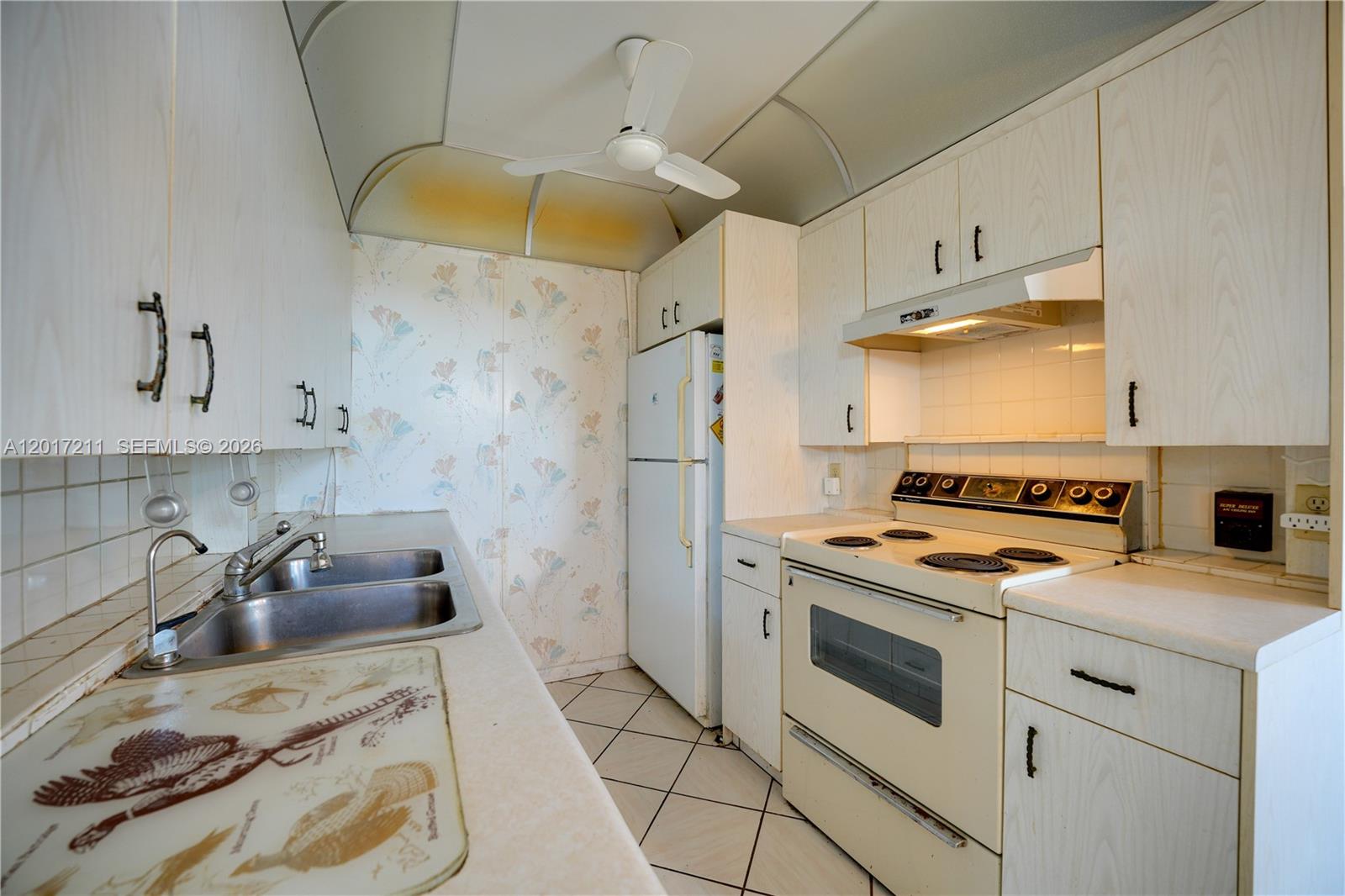 4082 Cornwall East, Unit 4082 Boca Raton, FL 33434 - Photo 11 of 46