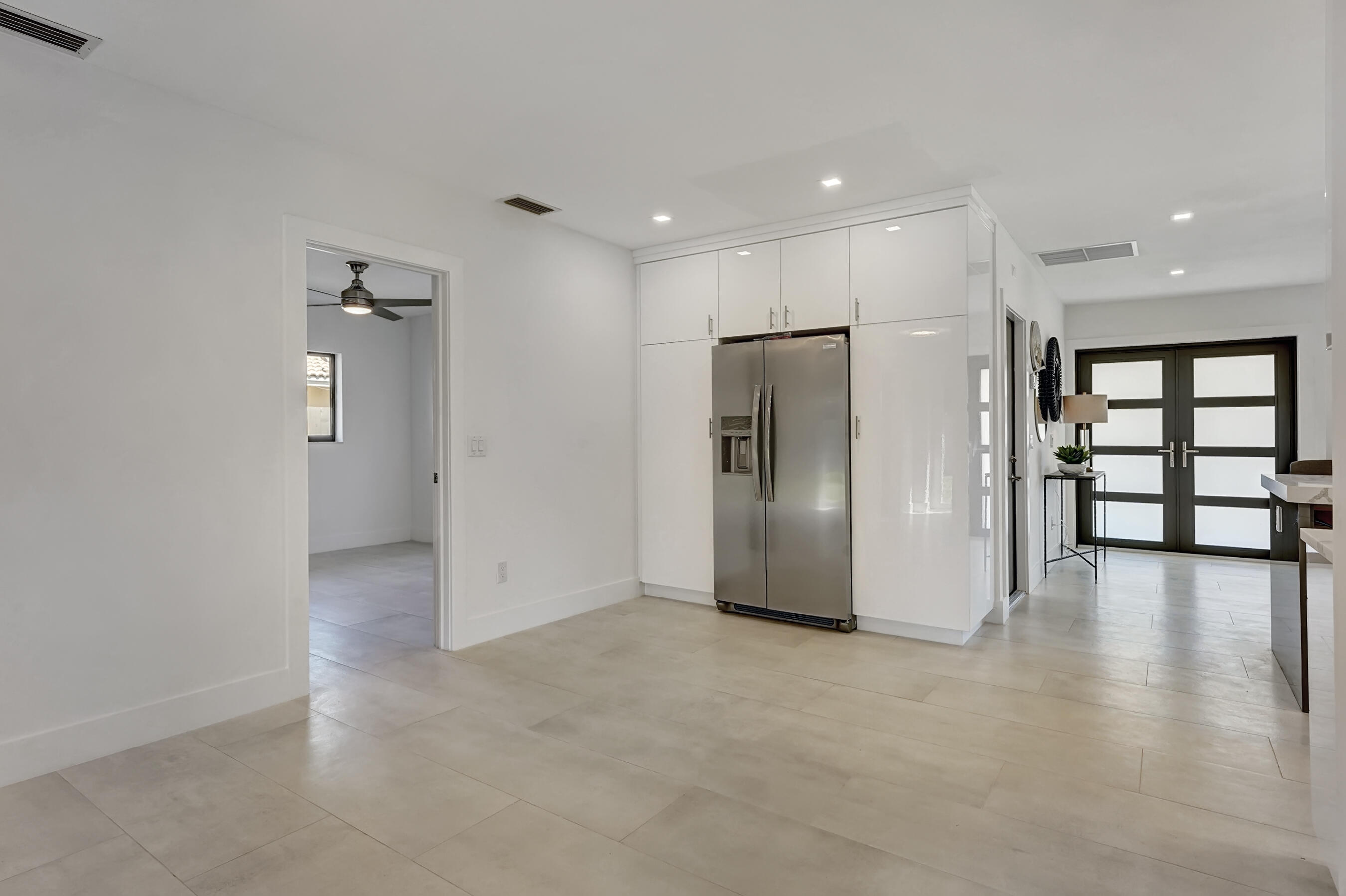 1064 Southwest 13th Street Boca Raton, FL 33486 - Photo 8 of 26 DSC06958