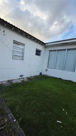 a view of empty room with garage