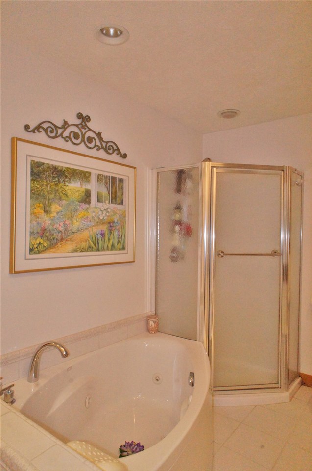 6438 Mission Ridge Traverse City, MI 49686 - Photo 20 of 31 1831257-19.JPG