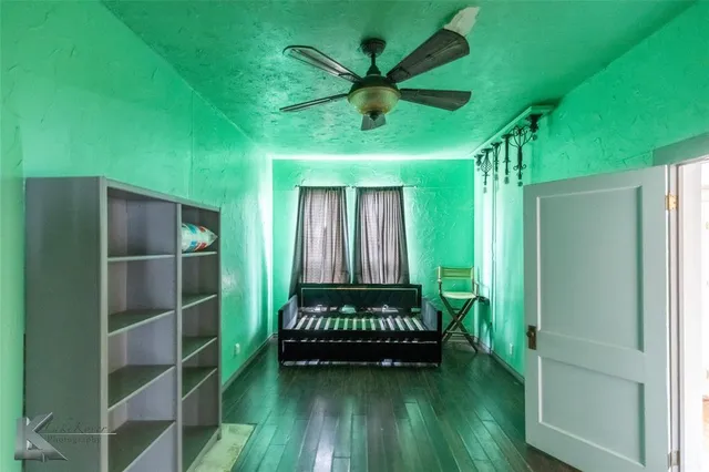 $150,000 | 141 East 3rd Street, Baird, TX 79504