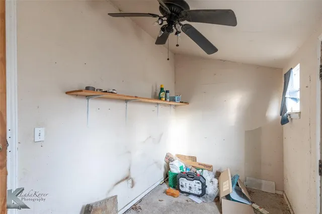 $150,000 | 141 East 3rd Street, Baird, TX 79504