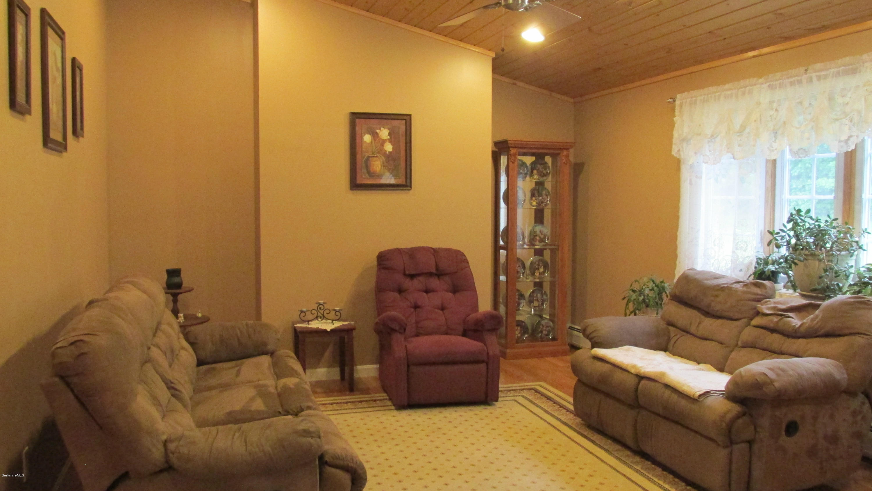 65 Swamp Road Lanesborough, MA 01224 - Photo 11 of 35 Living room