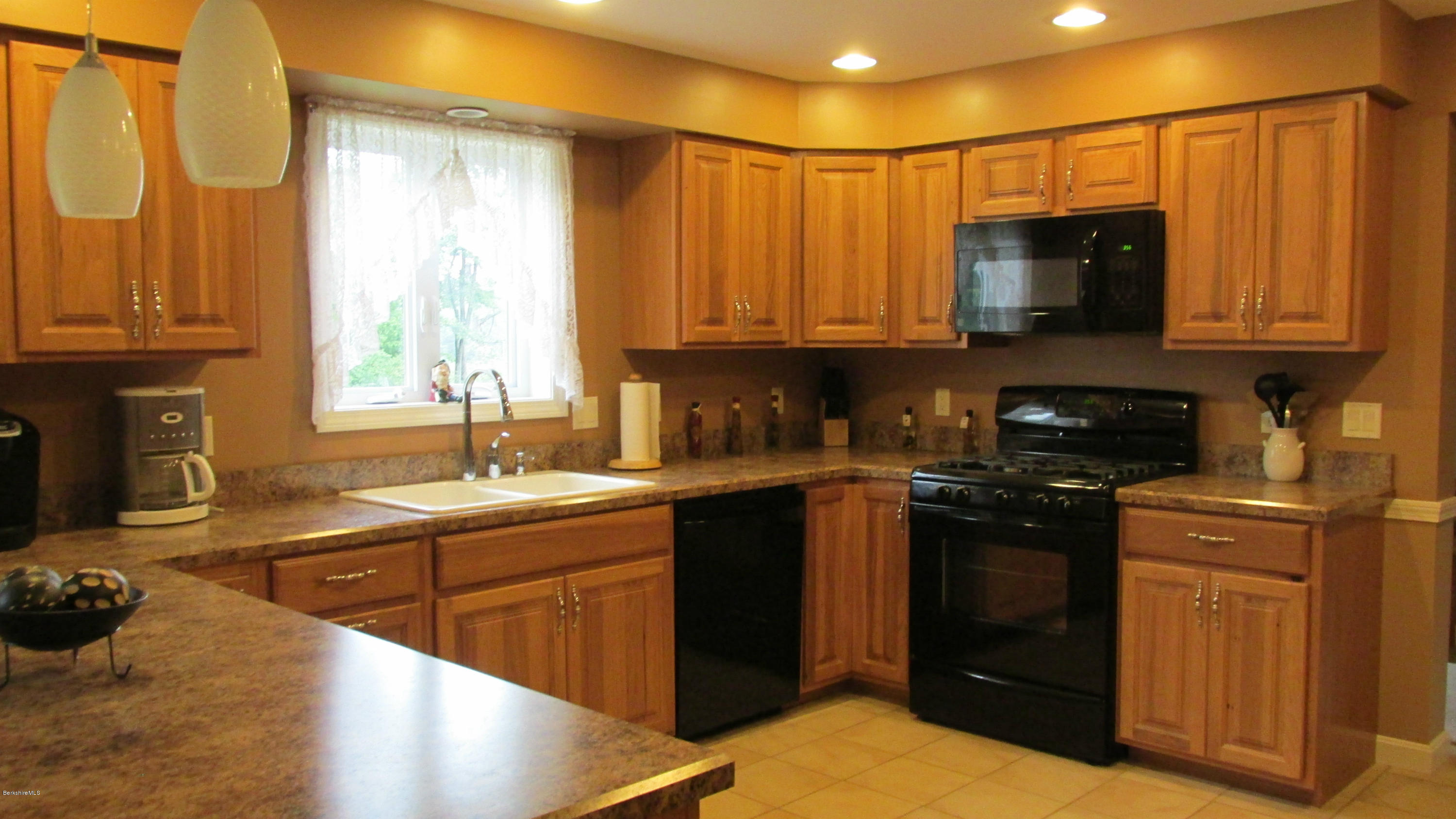 65 Swamp Road Lanesborough, MA 01224 - Photo 4 of 35 Kitchen
