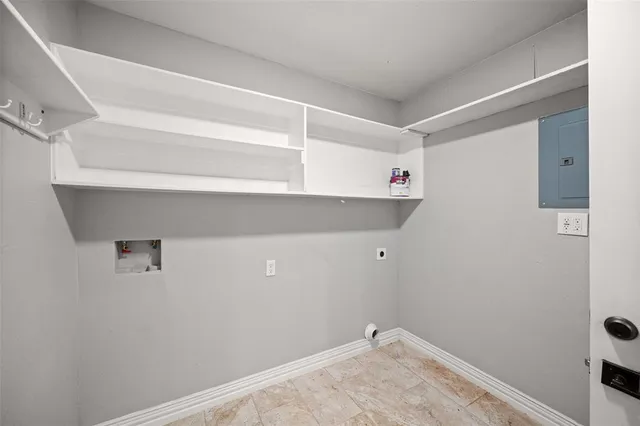 $295,000 | 710 West Harwood Road, Euless, TX 76039